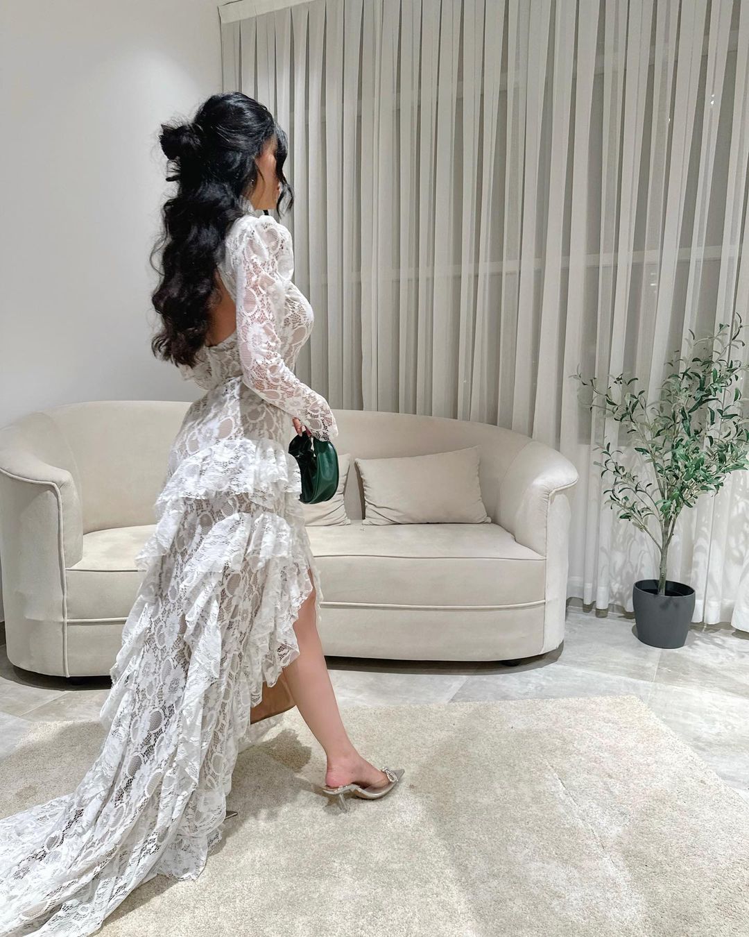White Elegant Lace Backless Slim Fit Fishtail Skirt With Short Front And Long Back, Floor Length Dress-VK240921BLS